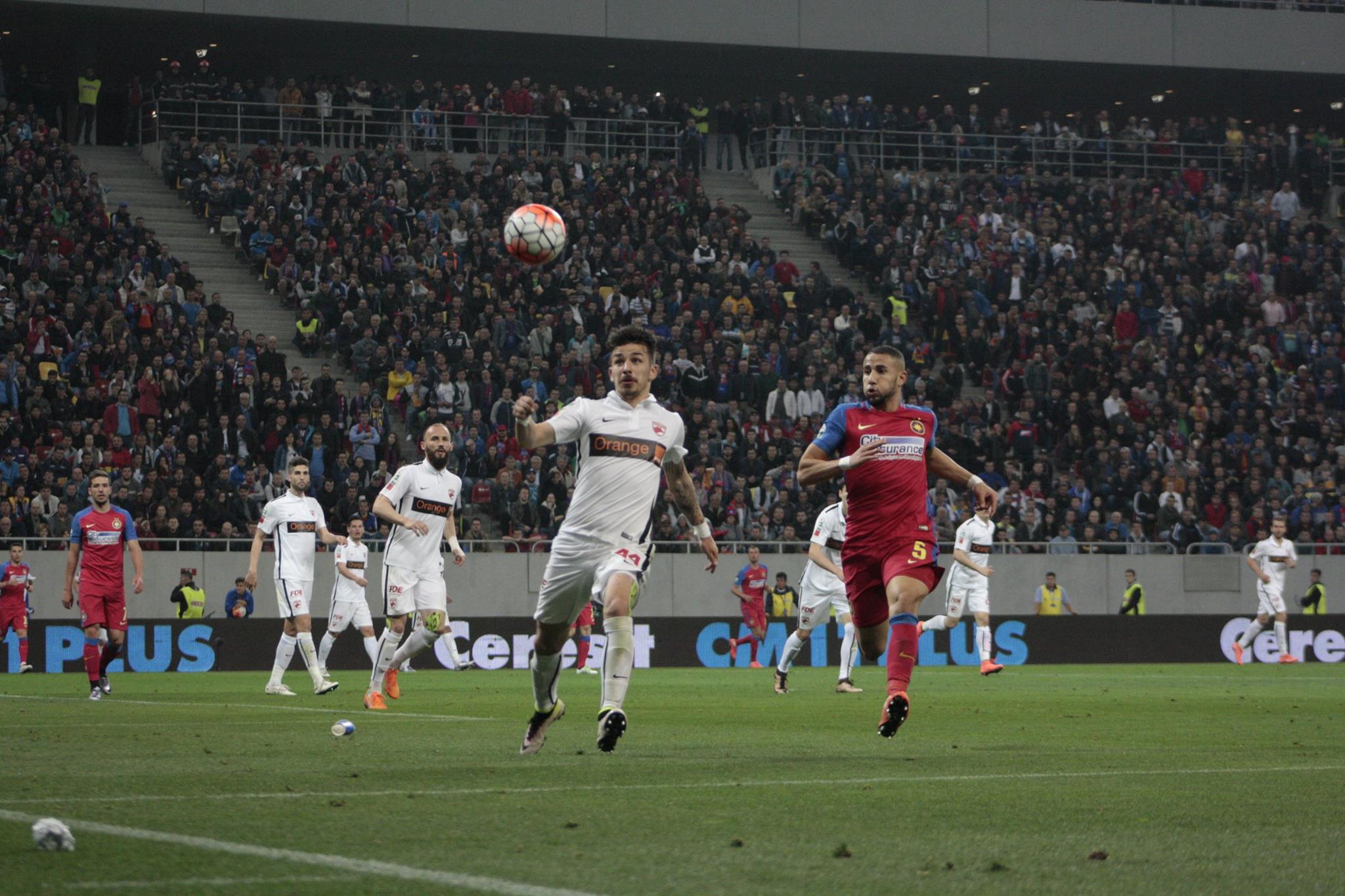 Povestea unui derby fără stele! / FOTO