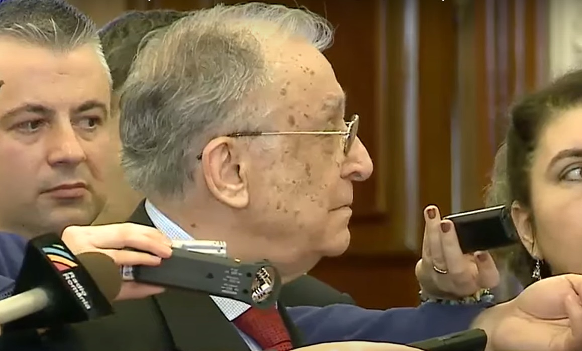 Imagini de la ultimele apariții ale lui Ion Iliescu. Cum arăta în 2022, când s-a întâlnit cu Ionuț Vulpescu, ultimul lui consilier prezidențial
