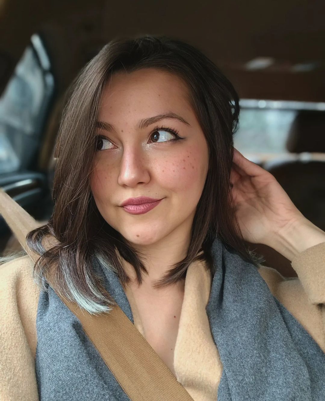 De ce locuiește Oana Lasconi în Franța. Fiica Elenei Lasconi a prezentat o emisiune pentru gameri și a studiat limba rusă