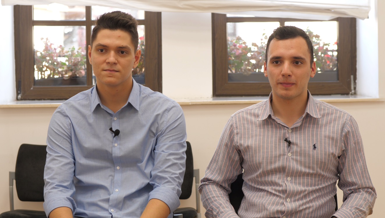 VIDEO. Facultatea din România unde promovezi dacă ai încasări la firmă. Studenție pe profit