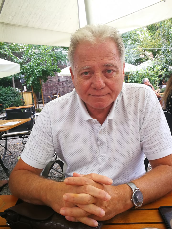 Antrenorul emerit Maximilian Gavrilă a dat federația de handbal în judecată. “Fără curățenie, și fetele vor avea soarta băieților!”
