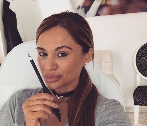 Fals medic estetician din Oradea, descoperit de polițiști. Femeia făcea injecții cu acid hialuronic în buze și cearcăne, deși nu are aviz de liberă practică / FOTO