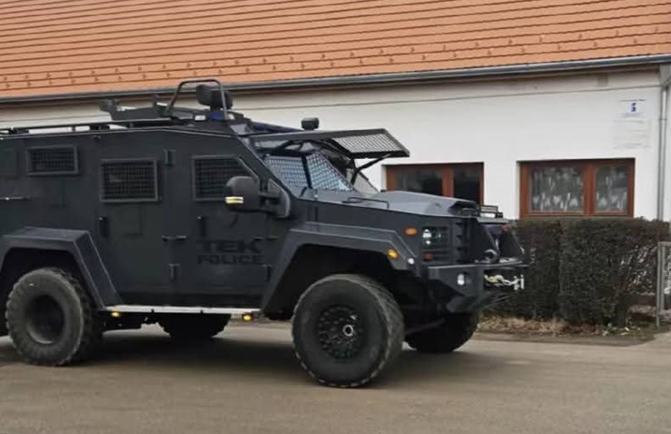 Vérfürdőre készült egy magyar tanuló az iskolájában: szörnyű titkok derültek ki a telefonjából