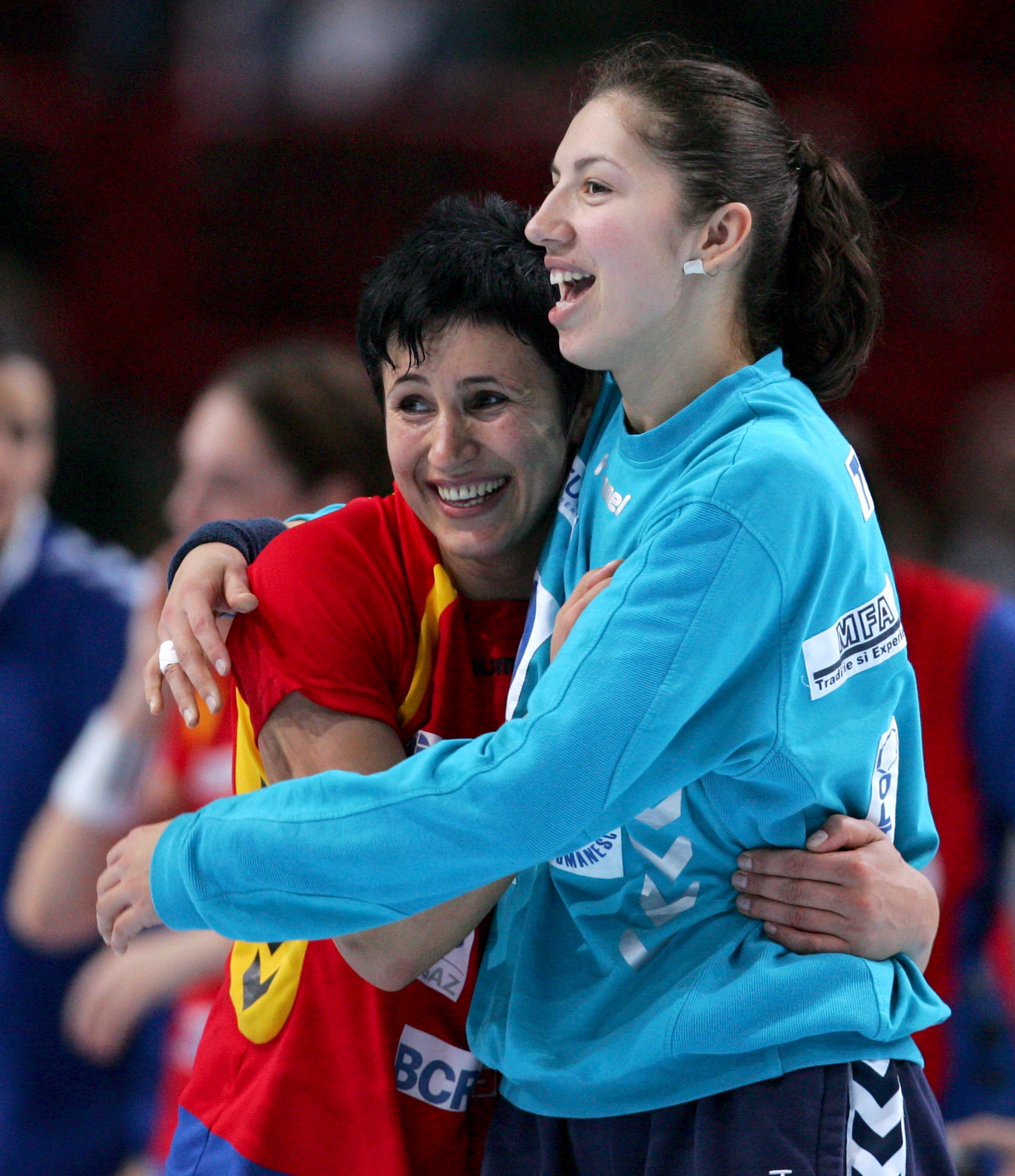 INTERVIU EXCLUSIV/Talida Tolnai, handbalista medaliată cu bronz la Euro 2010, e vânzătoare în Zalău. ”Am fugit de sport, sunt fericită acum!”