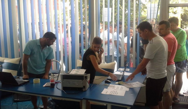 Gazon peticit pentru meciul din Supercupa României / GALERIE FOTO &VIDEO