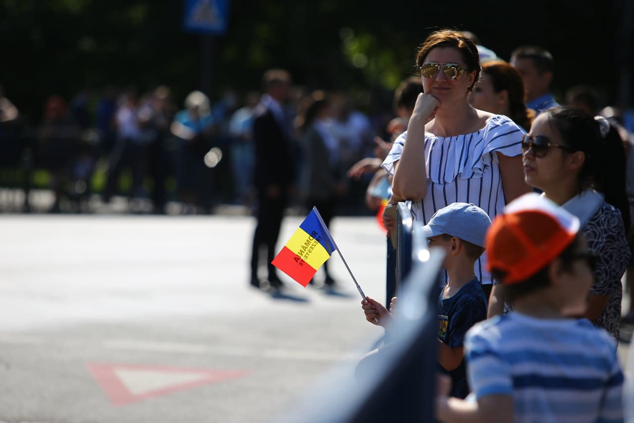 Ceremonie la Arcul de Triumf pentru militarii întorși din Afganistan. „O zi încărcată de emoție și recunoștință”