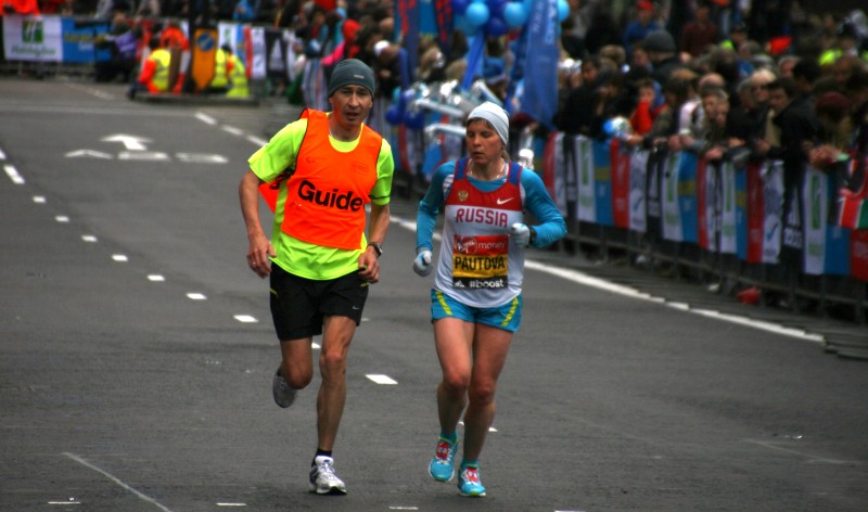 Etiopiencele și kenyenii, cei mai tari la Maratonul Londrei. Paula Radcliffe, în lacrimi / FOTO