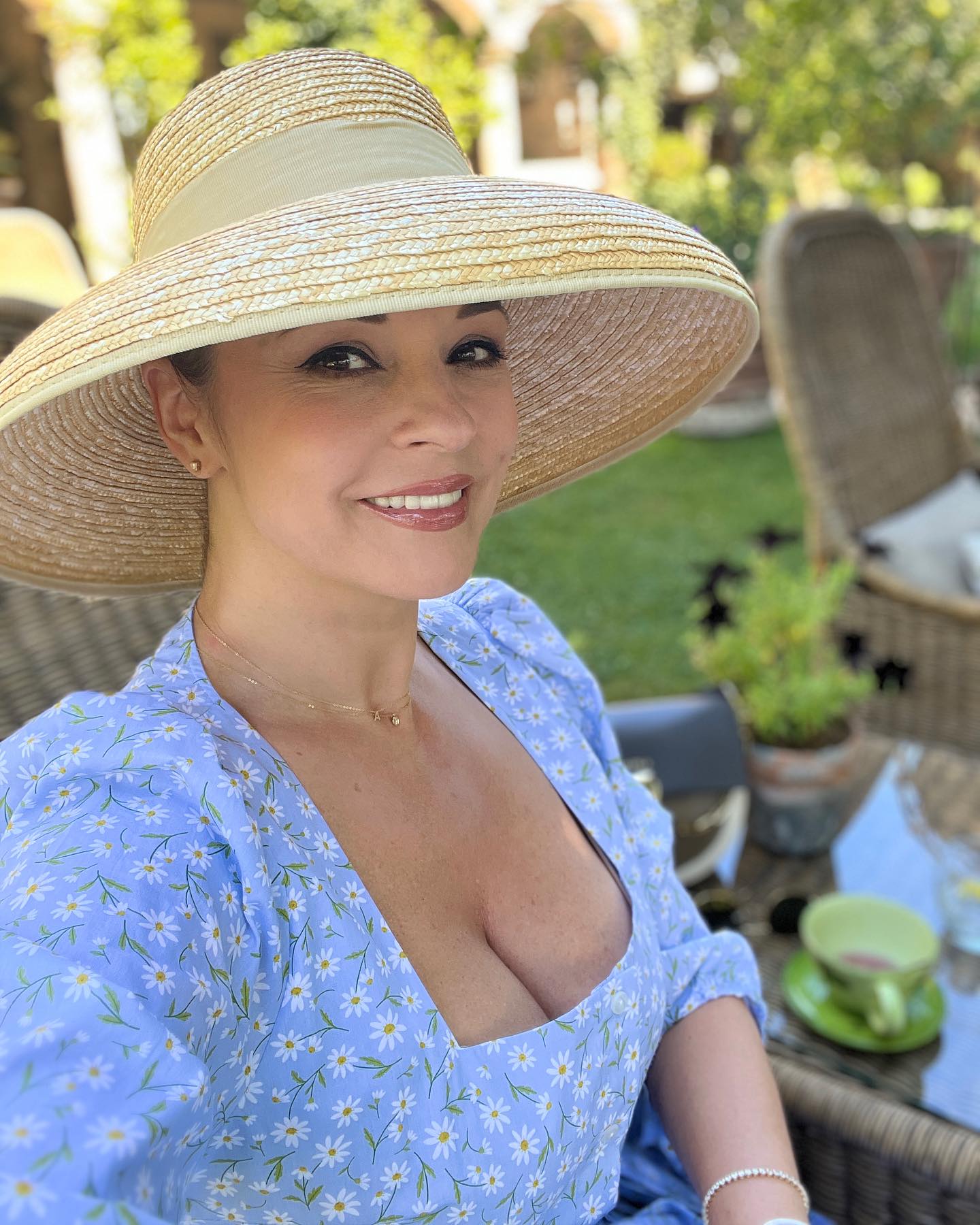 Imagine rară cu Andreea Marin nemachiată. Cum arată vedeta în vârstă de 48 de ani la prima oră a dimineții