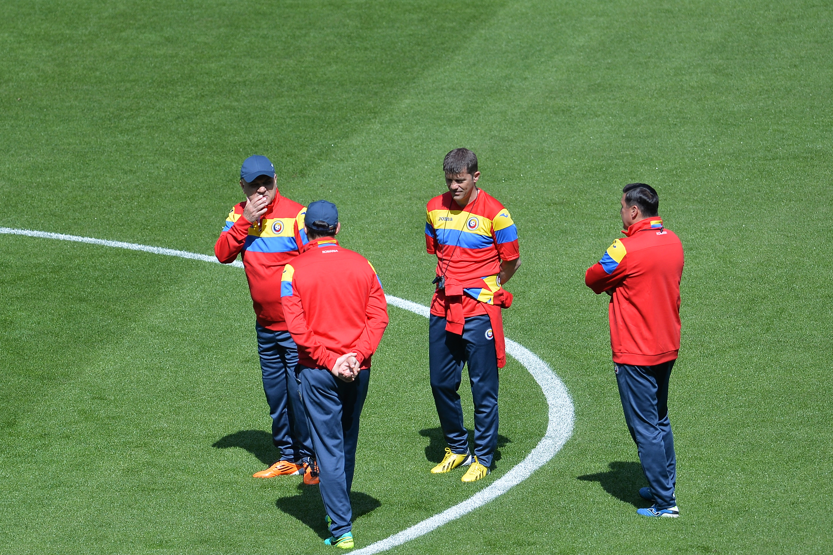 Euro 2016. Tricolorii au efectuat antrenamentul oficial pe Stade de France, ultimul înaintea meciului cu ”Les Bleus” (vineri, ora 22:00). Zâmbete și uimire / GALERIE FOTO și VIDEO