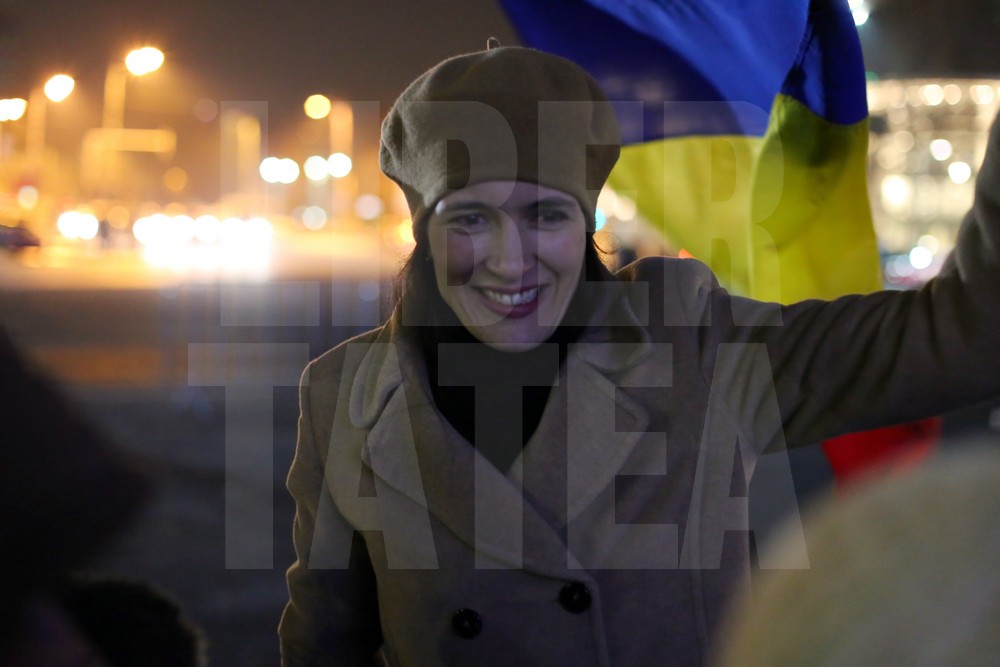 A 15-a zi de proteste în București. Peste 1.000 de persoane s-au adunat în Piața Victoriei și în fața Palatului Cotroceni