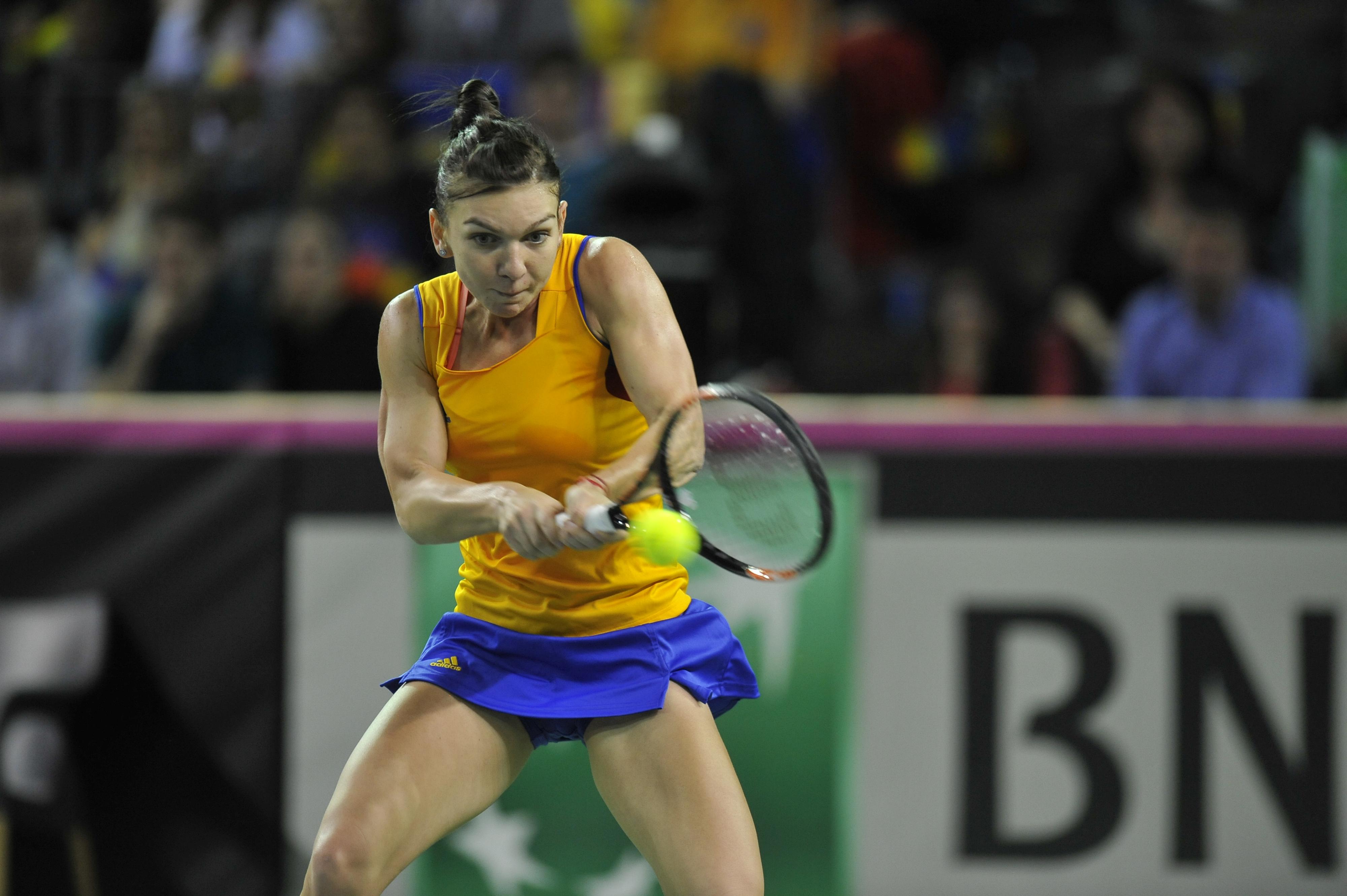 Imagine șocantă cu coapsa care o chinuie de doi ani pe Simona Halep. Dezvăluiri din tabăra echipei României de Fed Cup: ”Simona a plâns toată seara după meciul cu Pliskova. Înaintea partidei cu Kvitova, nu putea să meargă”