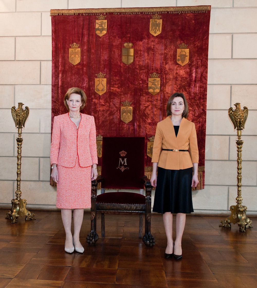 Maia Sandu, primită la Palatul Elisabeta de familia regală. Președinta Republicii Moldova a plantat un stejar