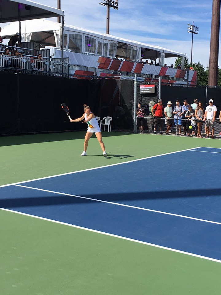 Halep pregătește debutul la Rogers Cup făcând glume pe seama lui Cahill. S-a retras Serena