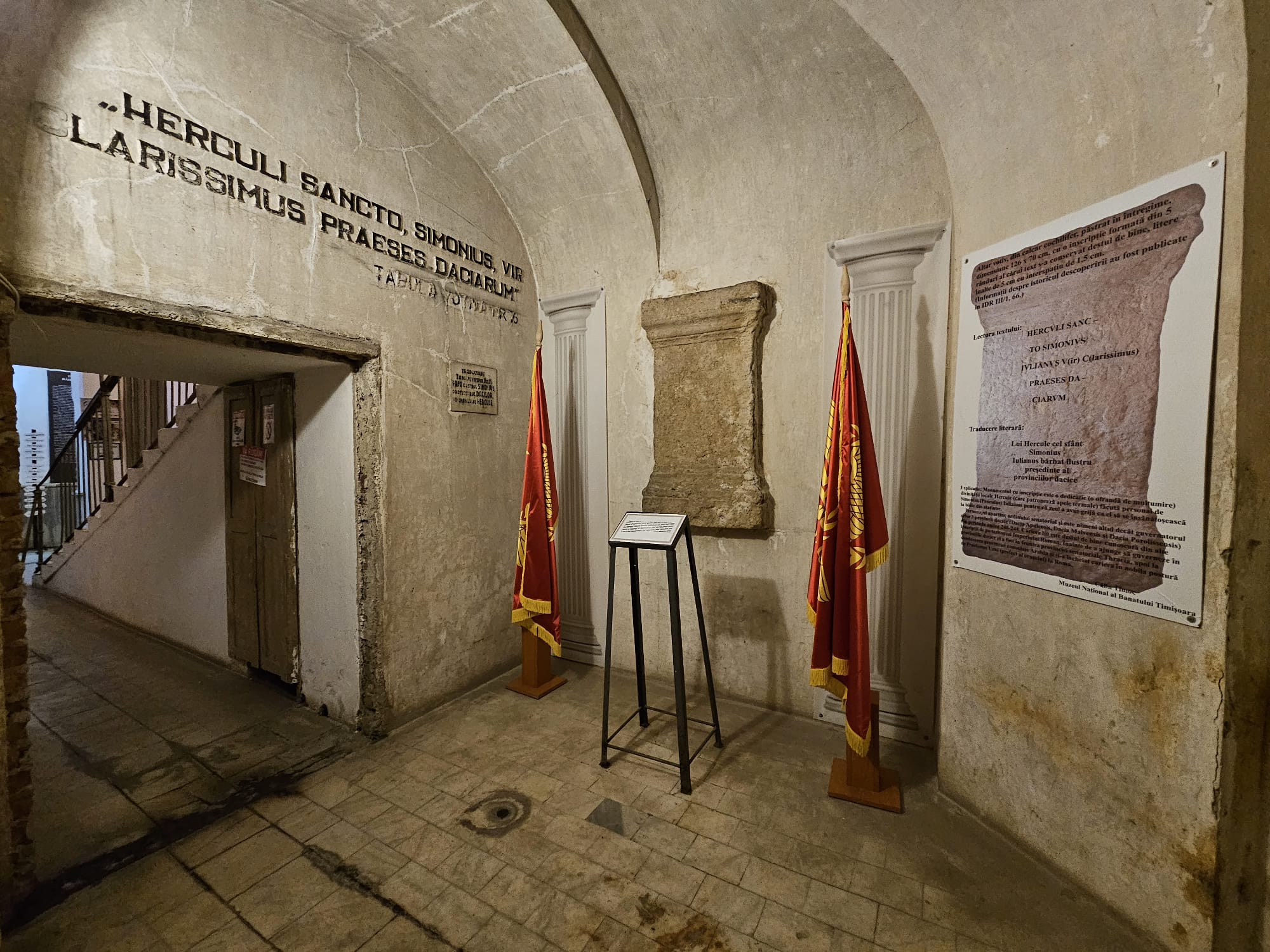 Un vânzător de suveniruri din Băile Herculane a redeschis un obiectiv turistic lăsat în paragină zeci de ani. „Am scos câteva camioane de gunoi”