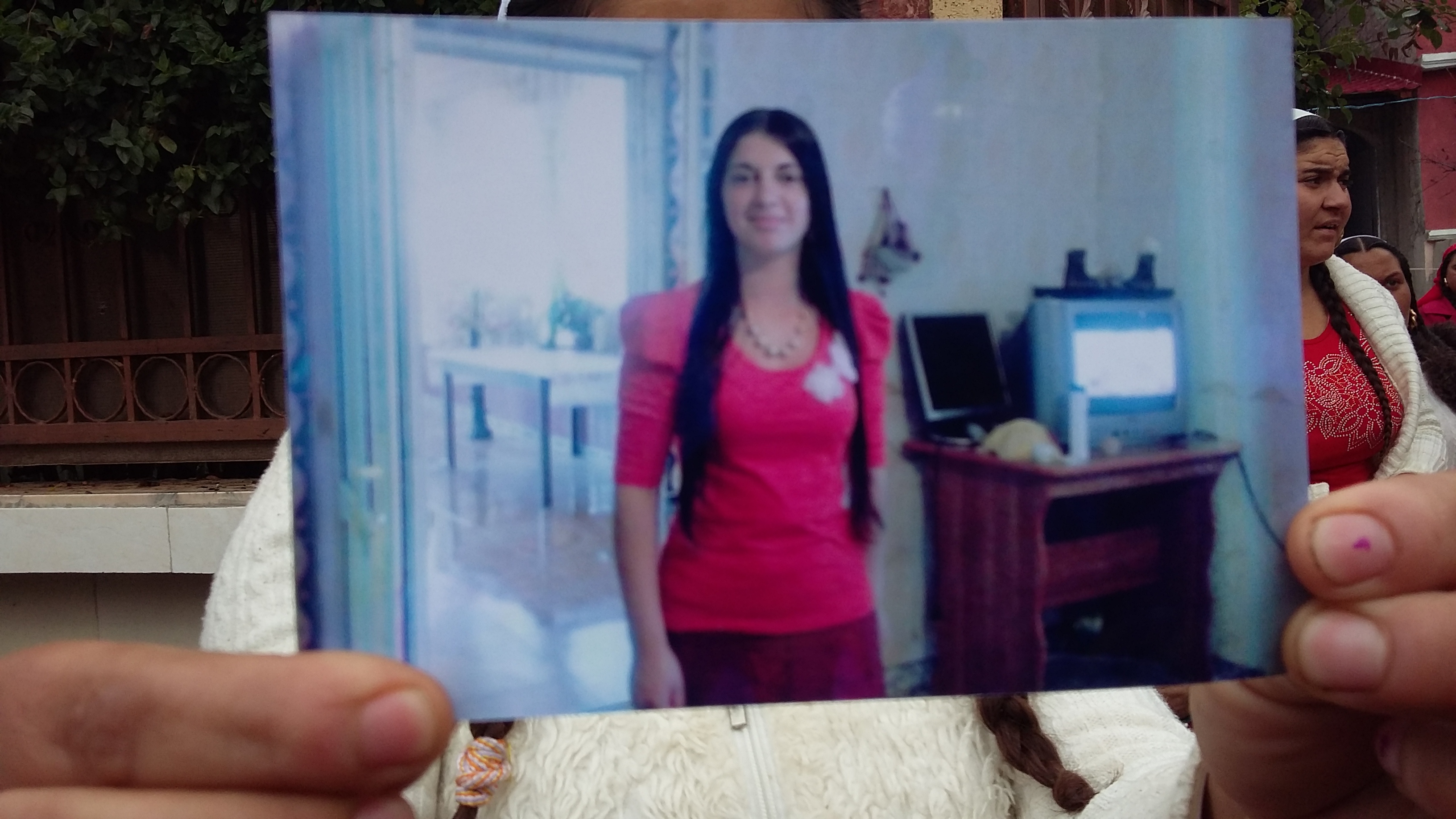 Scandal între romii din Ivești! A drogat-o și a furat-o pe nepoata bulibașei