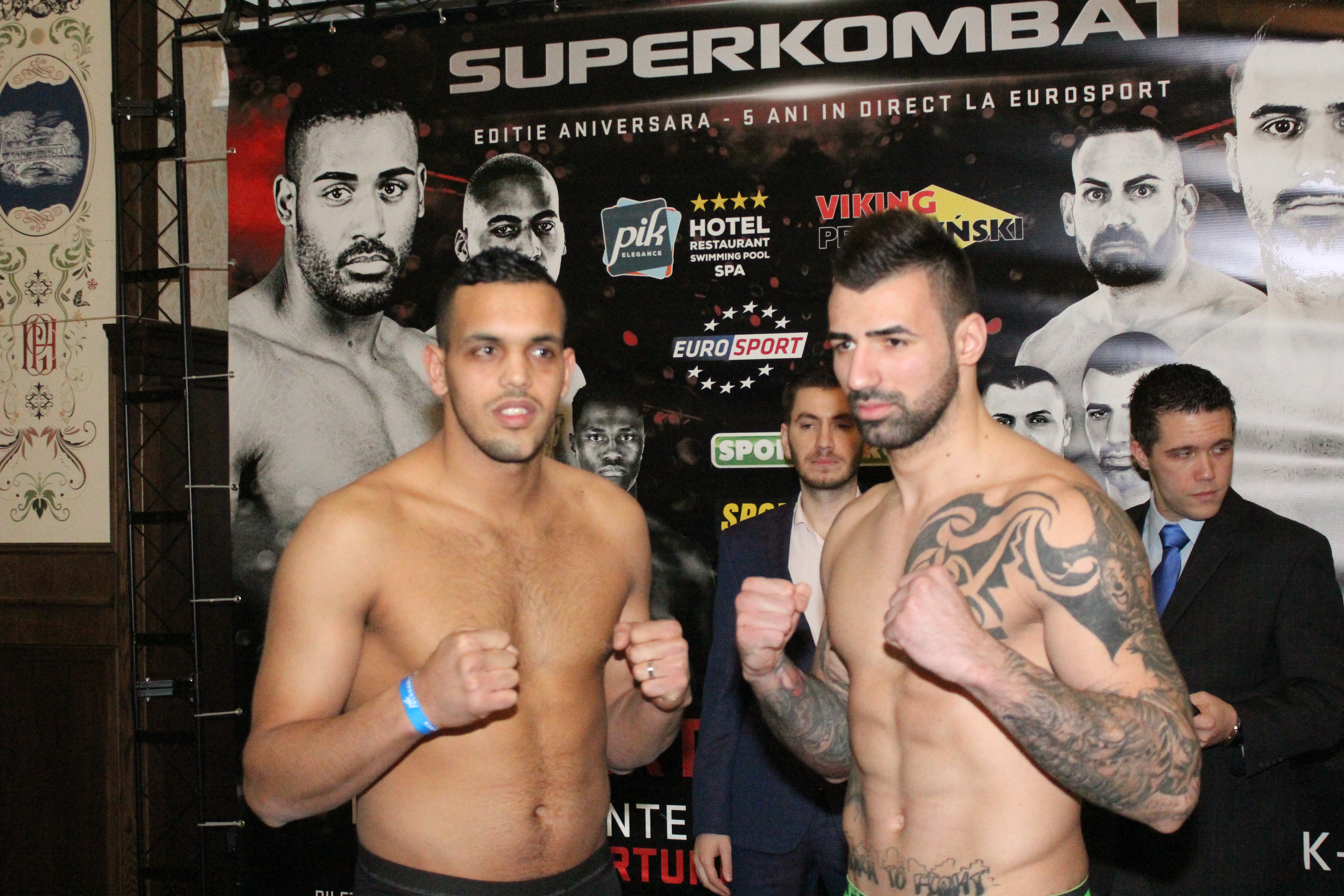 Luptătorii de la Superkombat Ploiești s-au confruntat pentru prima dată la cântarul oficial / GALERIE FOTO