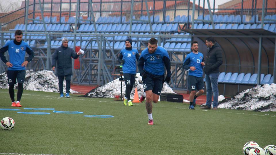 Hagi pregătește intens meciul cu Rapid, pentru a nu intra în hora retrogradării / FOTO&VIDEO