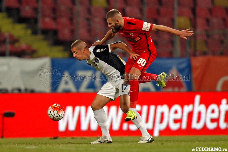 Liga 1. Dinamo - FC Viitorul 1-5. Trupa lui Hagi a predat o lecţie de fotbal în Ştefan cel Mare. A fost cea mai drastică înfrângere a alb-roşiilor din ultimii 30 de ani / GALERIE FOTO&VIDEO