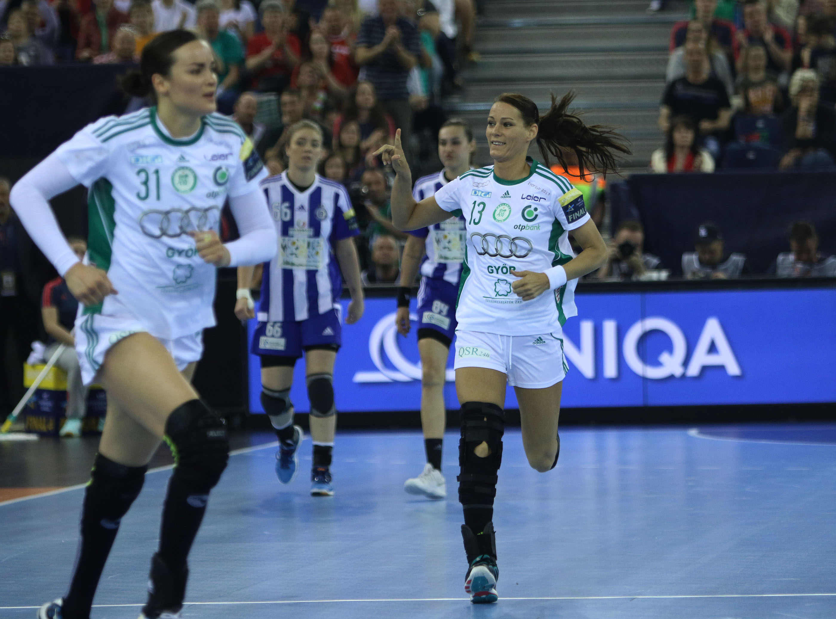 Handbal feminin, Final Four: Suntem finalişti! CSM București a învins Vardar și va juca pentru trofeul Champions League, cu Gyor / GALERIE FOTO