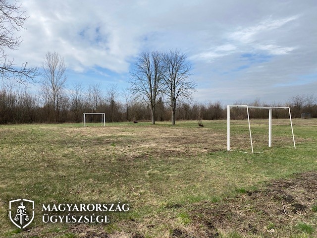 Papíron 20 millióért újították fel ezt a sportpályát Heves vármegyében: a volt polgármester a pénzt inkább másra költötte, költségvetési csalással vádolják