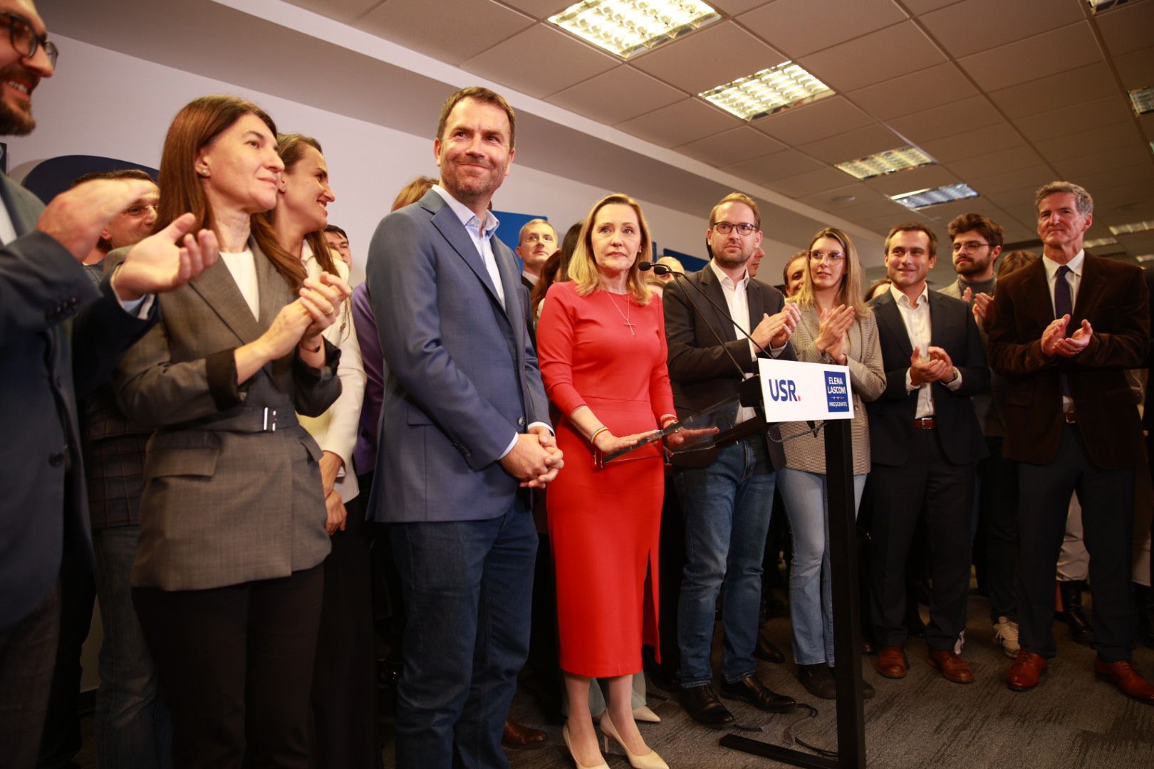 Elena Lasconi: „Haideţi să ne bucurăm mâine! Dar mare atenţie în toate secţiile de votare”
