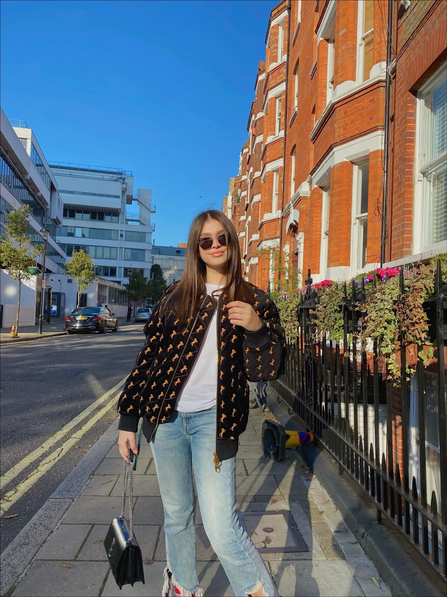 Ce a pățit Elena Chiriac când s-a mutat în Londra. E studentă la o universitate prestigioasă, își dorește o carieră în actorie: „Am învățat să trăiesc cu puțin”