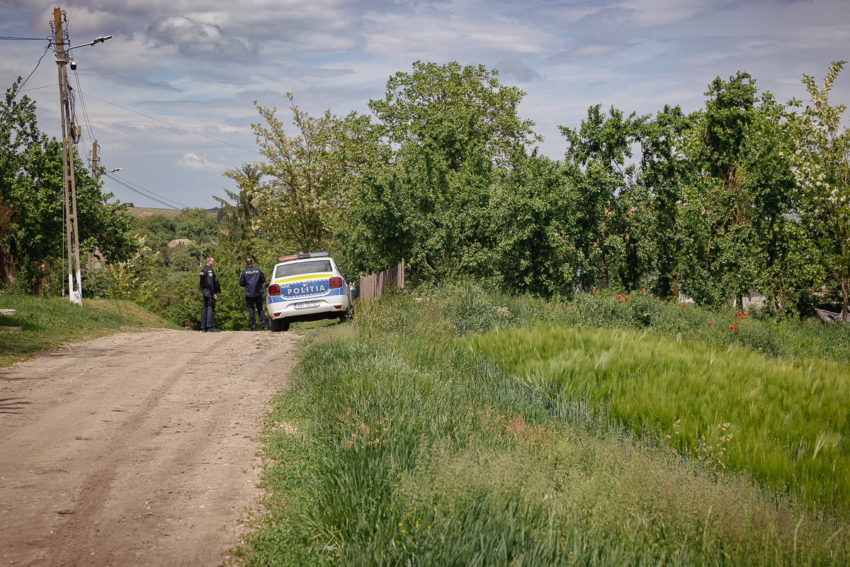 Pe urmele lui Emil Gânj, cu poliţia pe urmele noastre. Noi detalii despre cel mai căutat infractor din România 