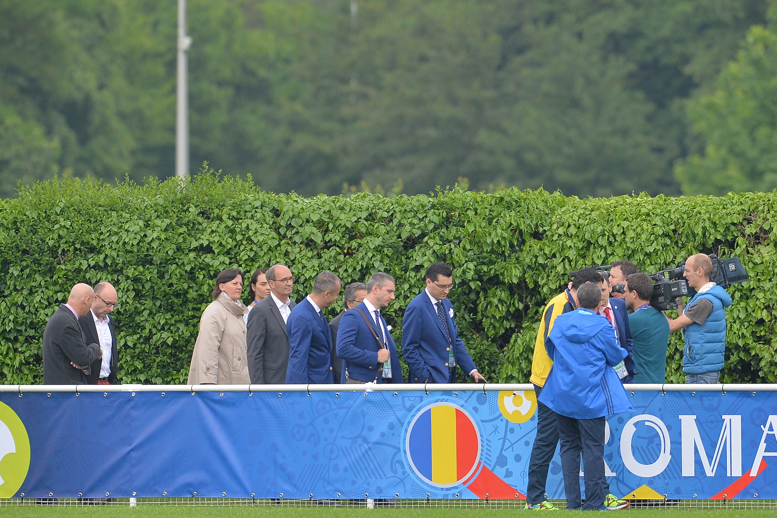 Euro 2016. Burleanu, contrat dur, după ce s-a premiat pentru calificarea la turneul final: ”I se mai spune «valoare adăugată»!” / GALERIE FOTO
