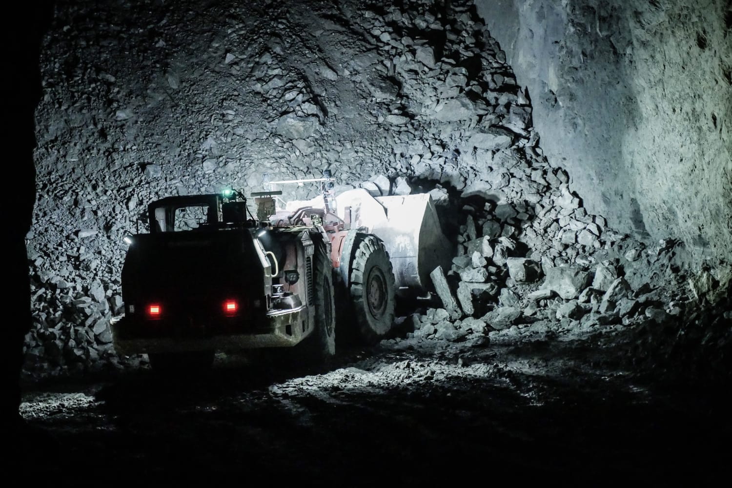 How AI could unlock Africa’s critical minerals and save miners up to $390 billion a year
