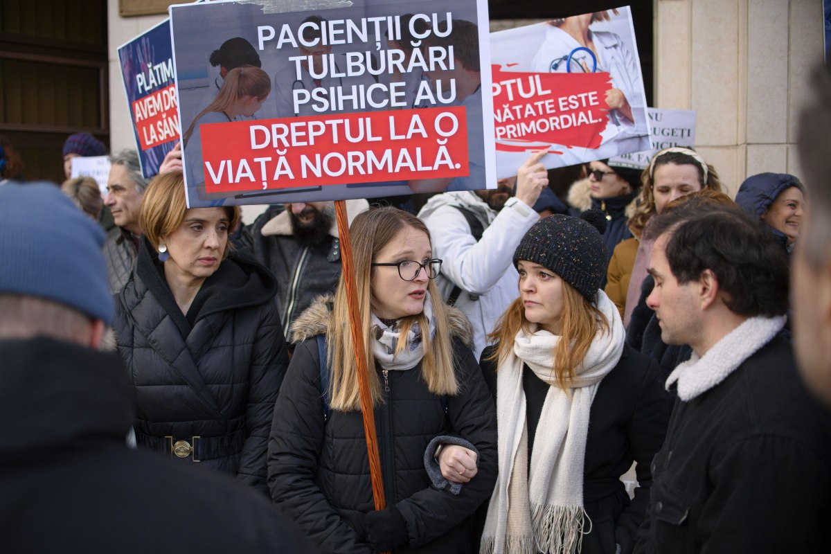 Medici de familie şi din ambulatorii au protestat în faţa CNAS. Ce s-a decis după discuțiile cu noua șefă, Valeria Herdea