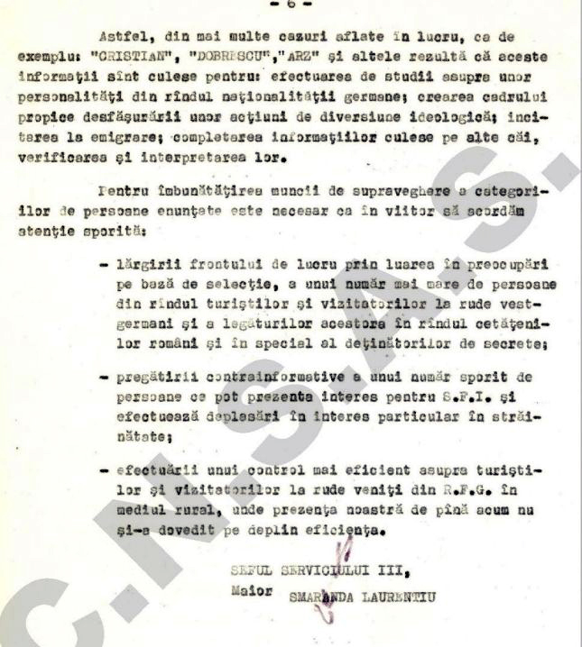 Laurențiu Smaranda, fost angajat al Universității din Sibiu, declarat „ofițer al Securității”. A condus operațiunea „Universaliștii”, în care a filat timp de 15 ani un inginer suspectat de spionaj