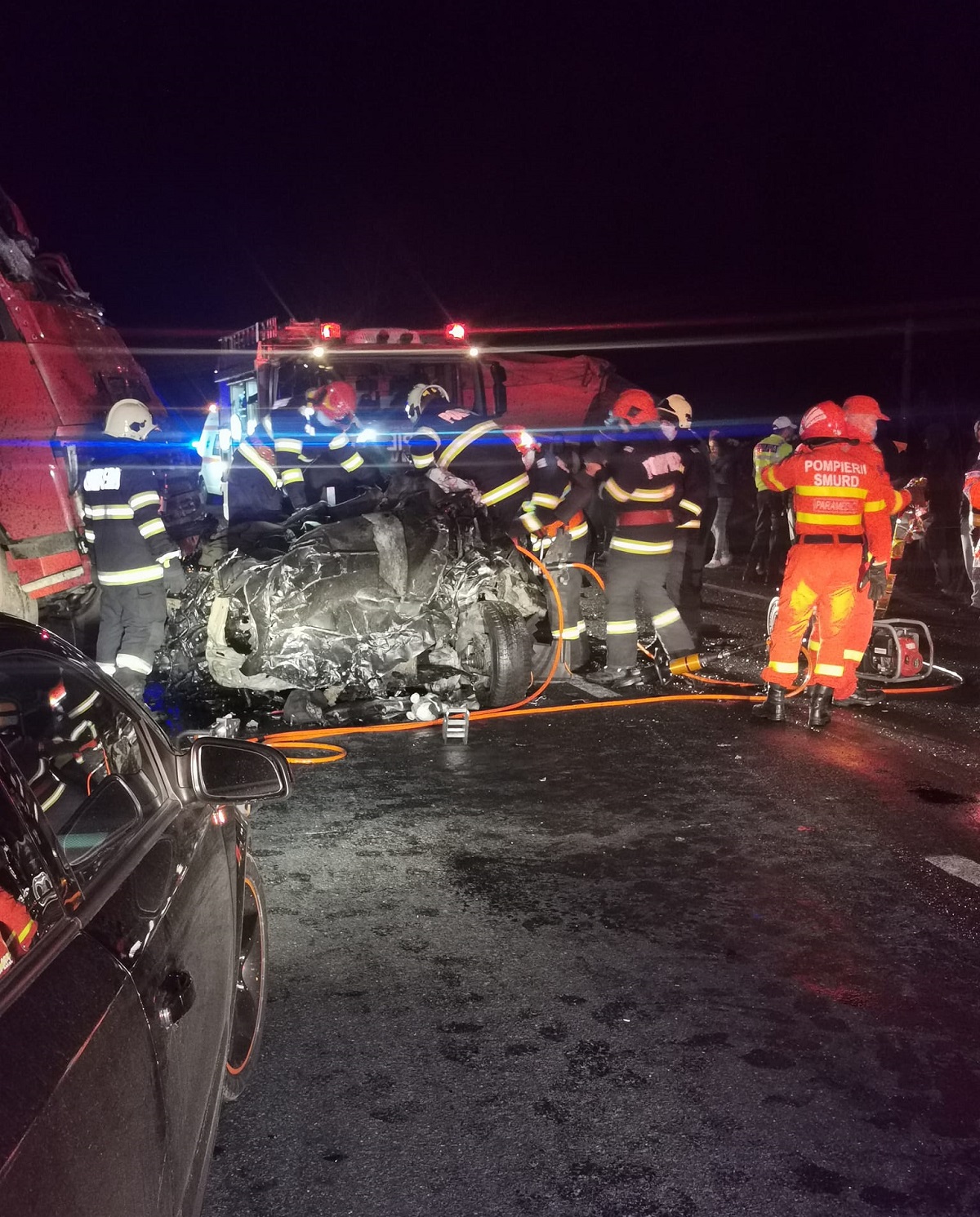 Filmul accidentului cu patru morți de la Cornea. Fiul de 14 ani al șoferului vinovat a fost scos după 2 ore de sub camion