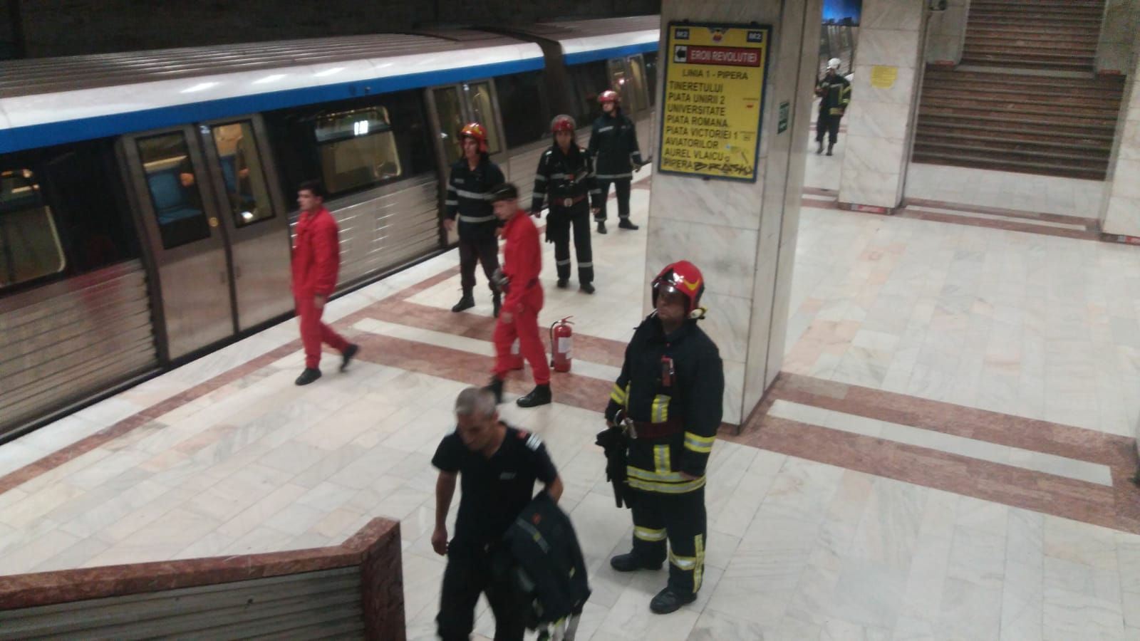 FOTO | Incident la metrou, între stațiile Eroii Revoluției și Constantin Brâncoveanu