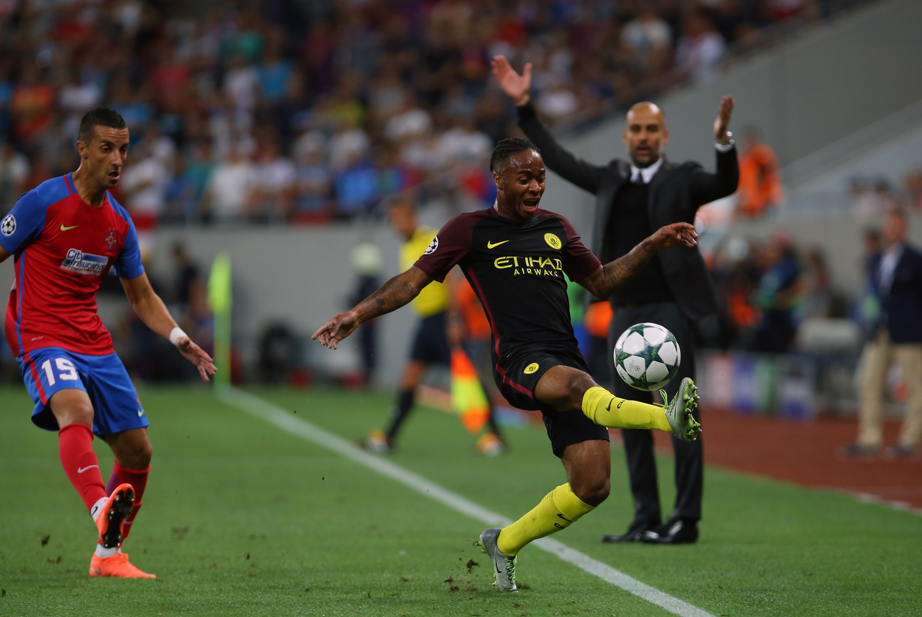 Steaua  - Manchester City 0-5. Liga Campionilor, play-off, prima manșă. Steaua, batjocorită de ”cetățeni” și de dinamoviști! / LIVE BLOG