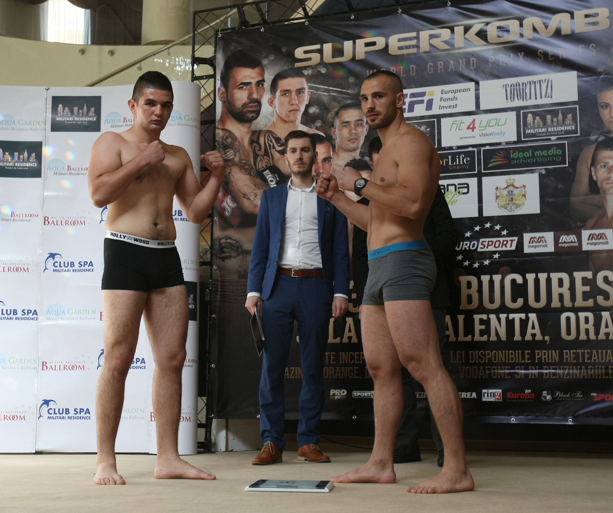 Luptătorii de la Superkombat București au trecut cu bine de proba cântarului oficial / GALERIE FOTO