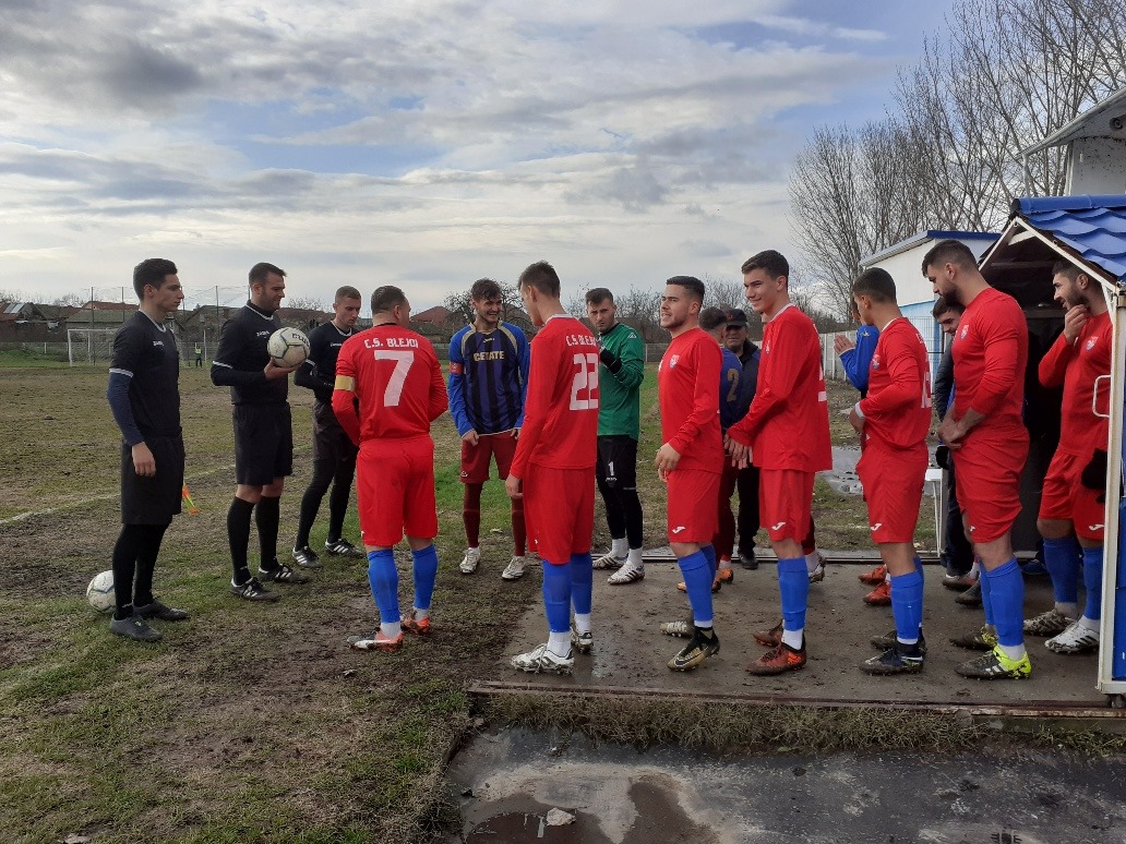 Stadionul din Calafat pe care s-a lansat Gică Popescu a ajuns o ruină! Clubul, prins la mijloc în disputele dintre primar și consilierii locali