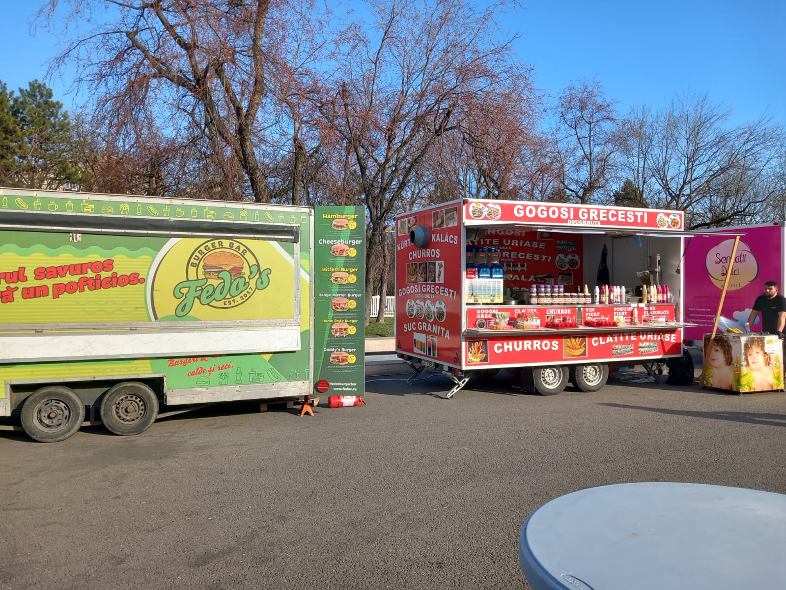 Târgul de Mucenici din parcul Tineretului din București, închis temporar de ANPC. Ce nereguli au fost găsite