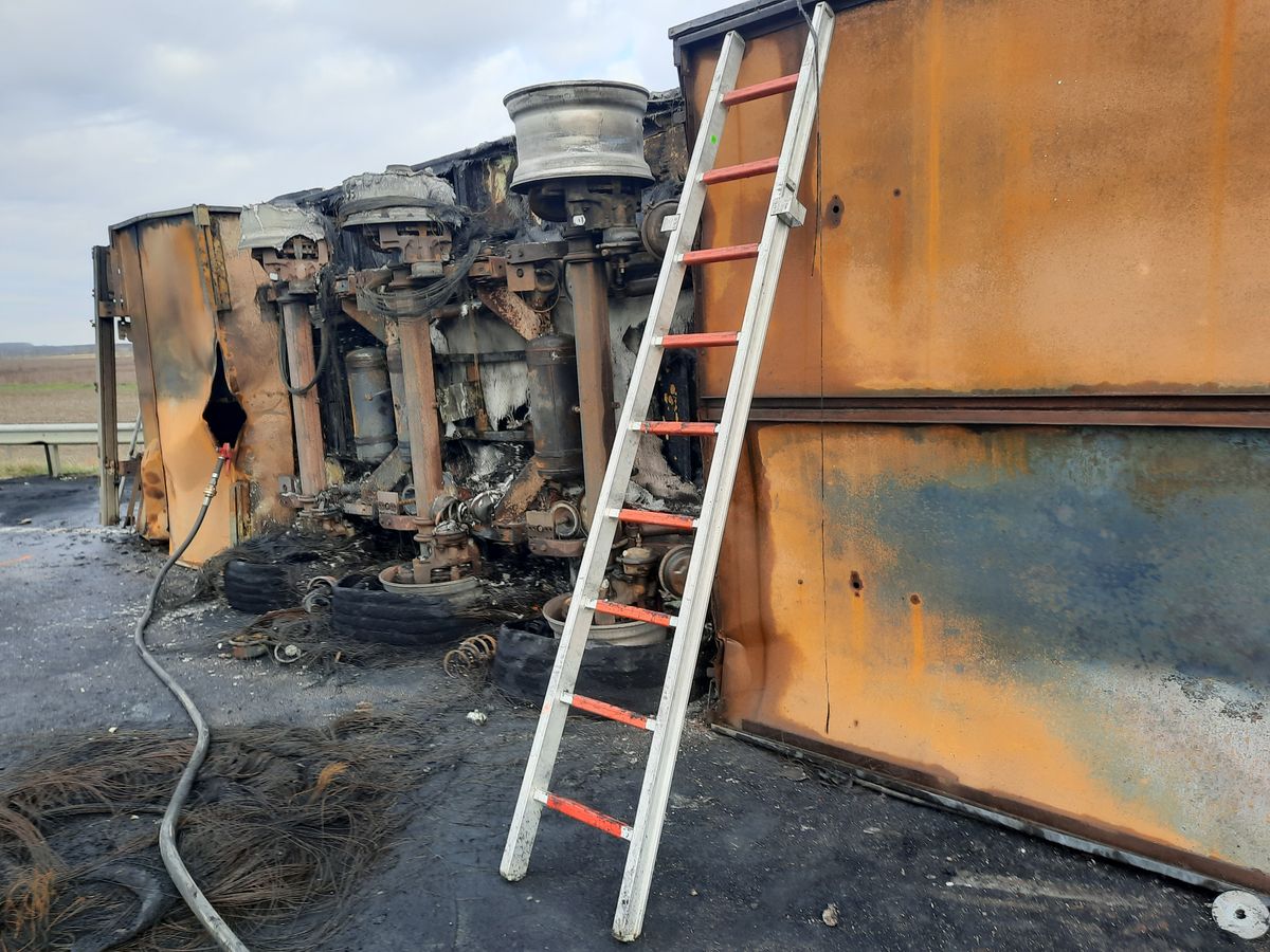 Șofer român de TIR salvat în ultima clipă din camionul care a explodat, în Ungaria: „M-am născut a doua oară” | VIDEO