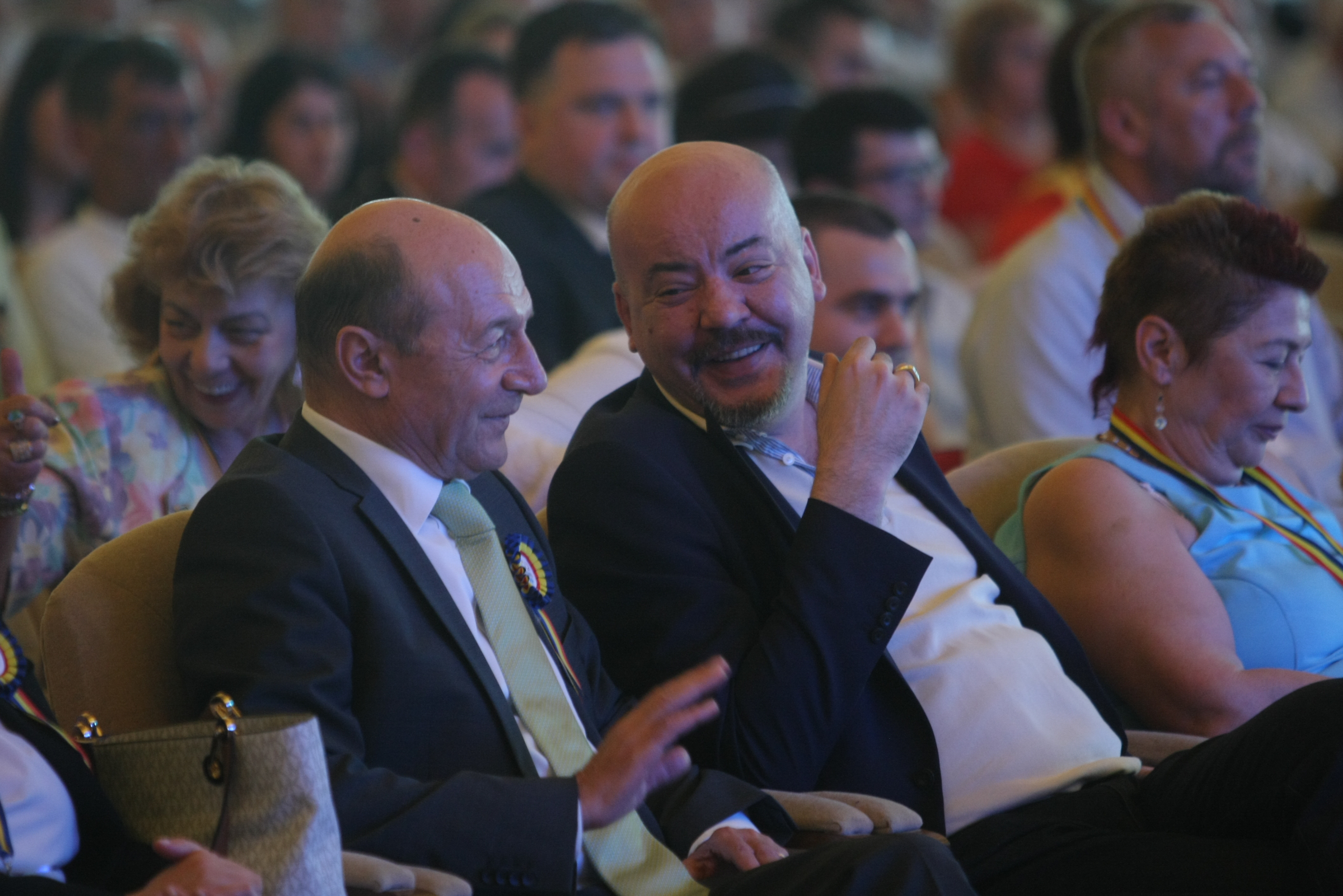 Schimb de replici dur între Turcescu și Băsescu, la Congresul PMP: ”M-aş fi aşteptat să rămâneţi la cârmă”/ ”Un căpitan are și el o licență care expiră” (VIDEO)