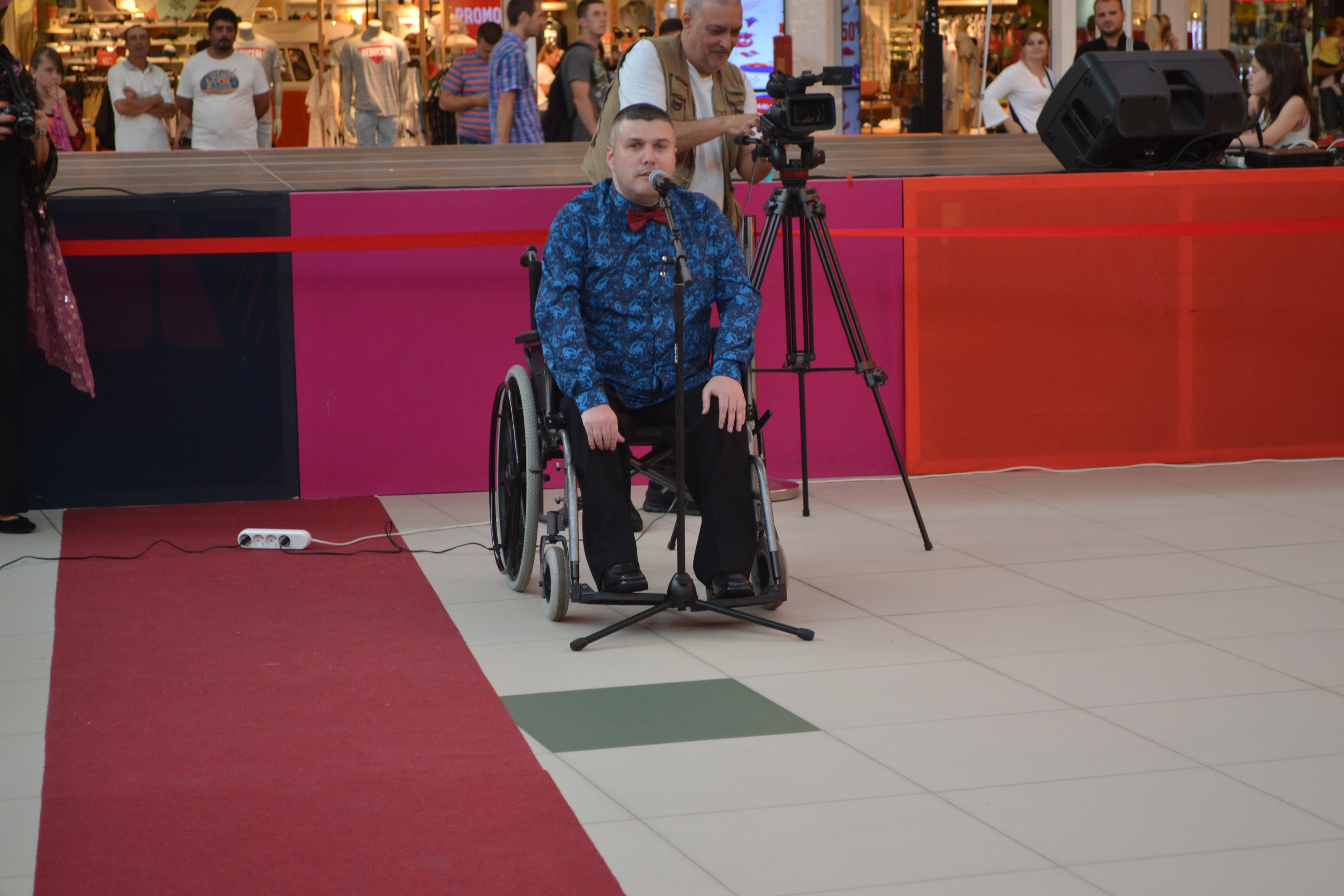 Prezentare de modă în scaunele cu rotile | GALERIE FOTO