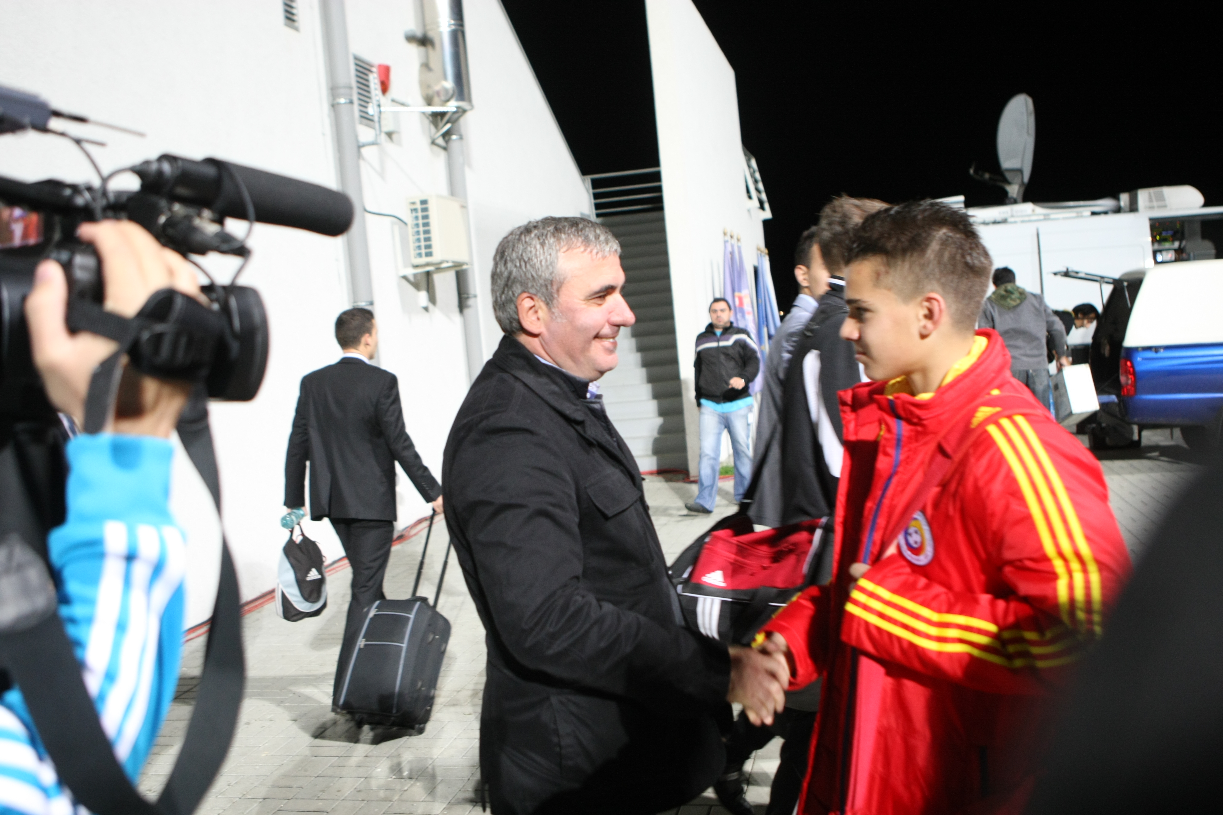 România U 17 - Cehia U 17, 1-2 la turneul din Andorra. Ianis Hagi, pasă de gol, a fost tăvălit bine