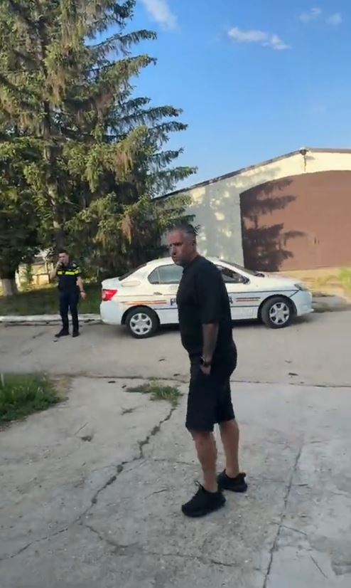Laurențiu Reghecampf a mers cu poliția peste Anamaria Prodan. Ce acuzații îi aduce și primele declarații ale impresarei: „M-au sunat vecinii” VIDEO