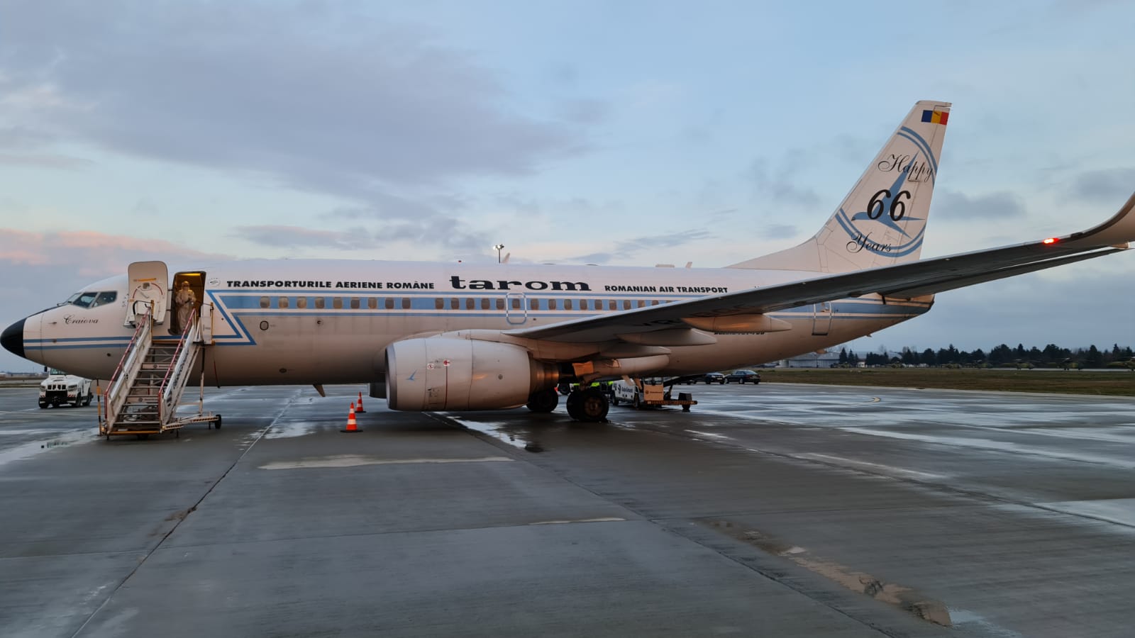 Românii repatriați din Africa de Sud, testați COVID și băgați în carantină. Arafat: „Până acum, toate testele au fost negative”