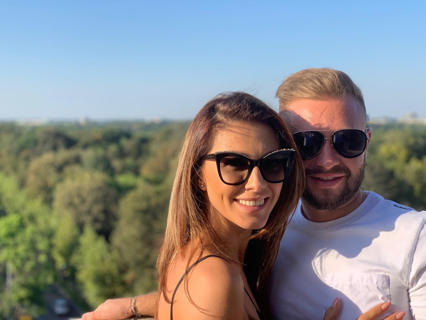 Andrei Neacșu, surprins la o petrecere la două luni de la despărțirea de Ilinca Vandici. Cum apare alături de Florin Salam