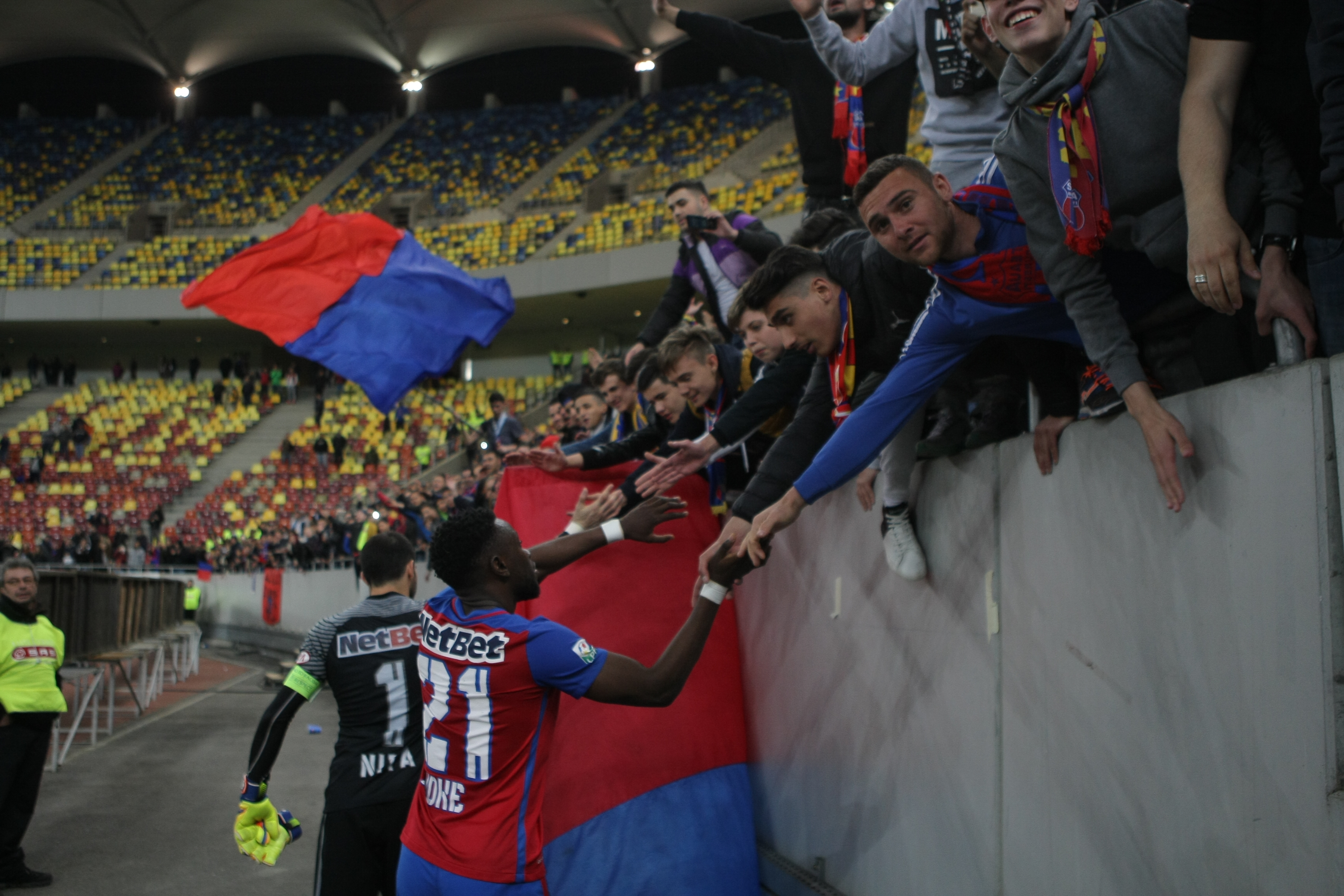 Marius Șumudică face un jurmământ: ”Fac tot ce depinde de mine ca FCSB să nu ia campionatul”. Reghe îl temperează | GALERIE FOTO