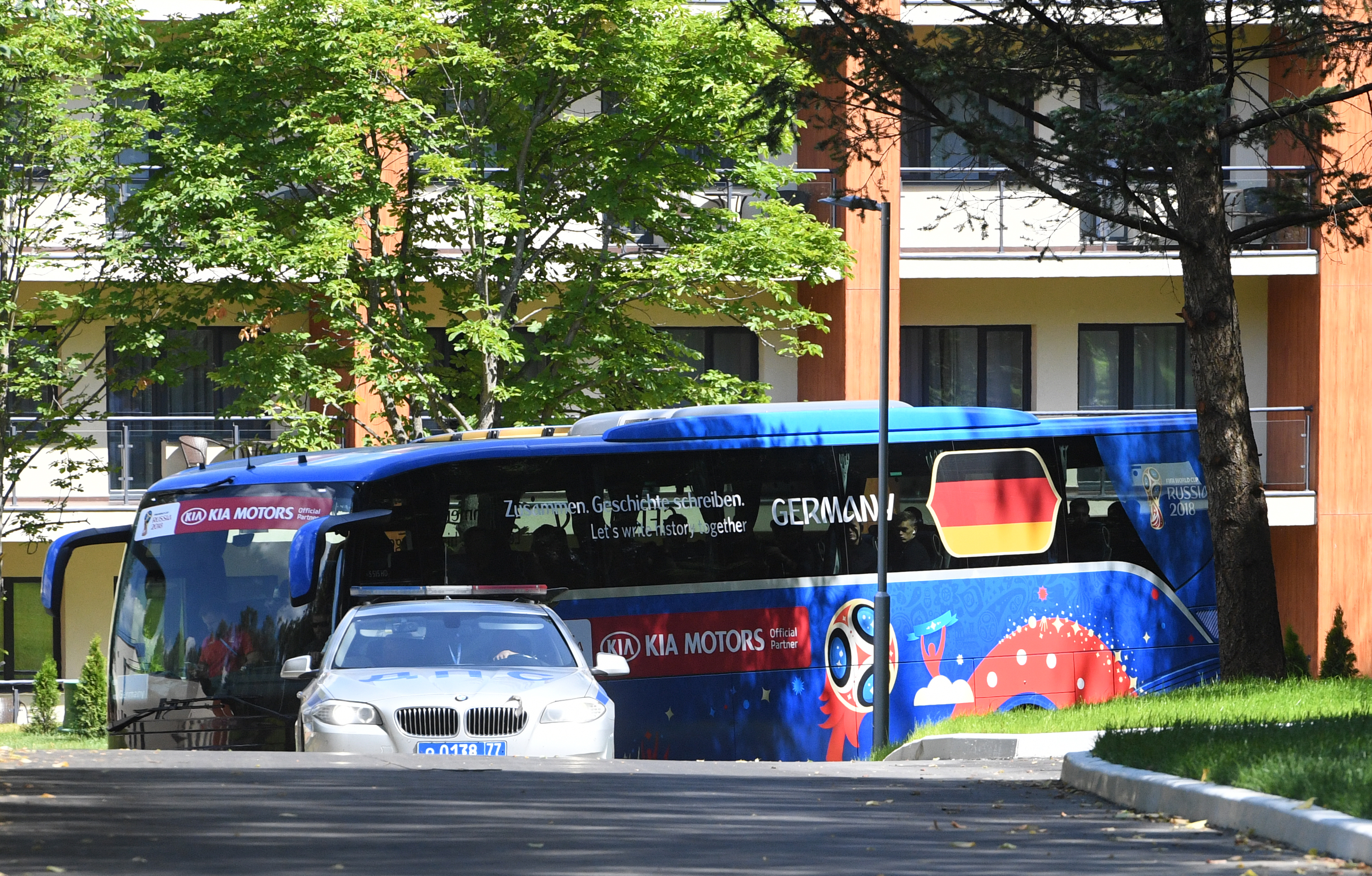 E oficial! Germania a plecat de la Mondiale. Pe nemți ești sigur că i-ai bătut abia când îi vezi urcați în autocar. Ce a titrat Bild | FOTO