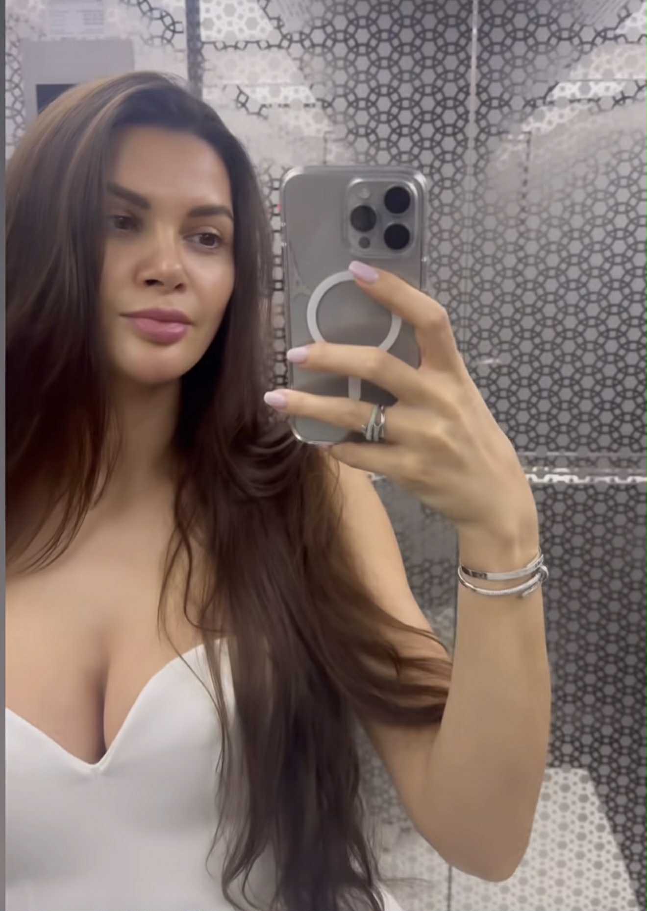 Cum arată Ramona Gabor nemachiată la 36 de ani: „Fără filtre, fără editări, doar pielea mea”. Secretul tenului ei