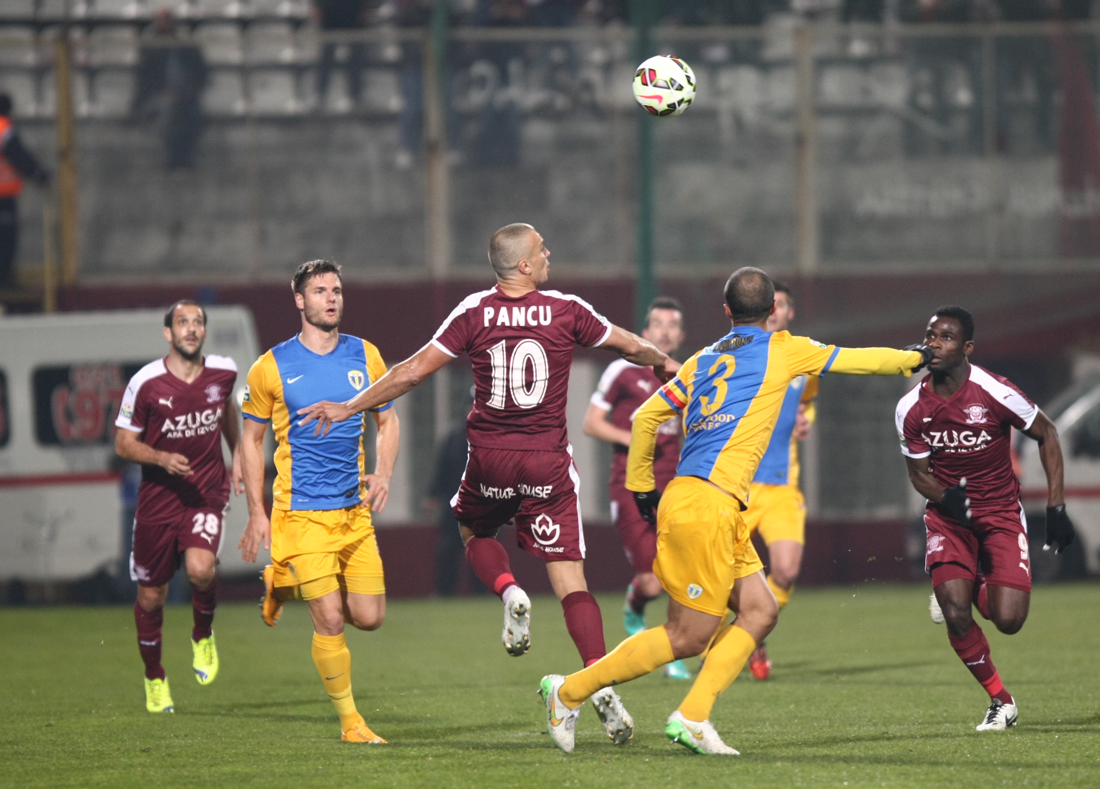 Rapid - Petrolul 1-1. Teixeira a înscris o bijuterie de gol / GALERIE FOTO