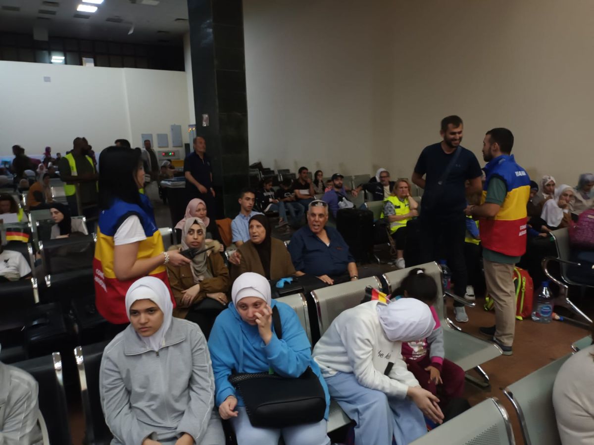 Alți 17 români și rude ale lor au fost evacuați din Fâșia Gaza în Egipt și urmează să se întoarcă în țară, anunță MAE