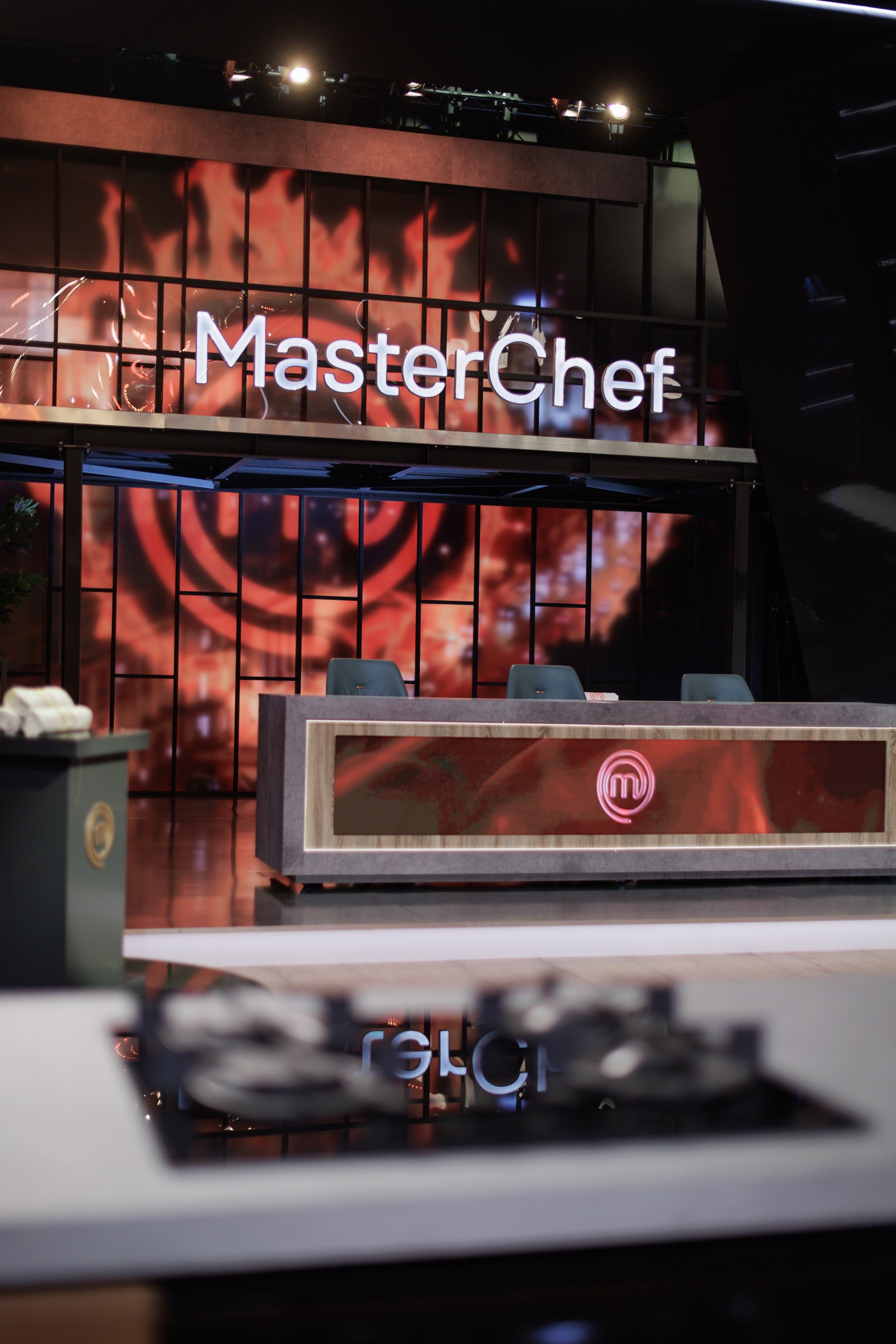 Imagini în premieră din primul episod de la MasterChef 2026. Cum apar Gina Pistol, Cătălin Scărlătescu, Sorin Bontea și Florin Dumitrescu